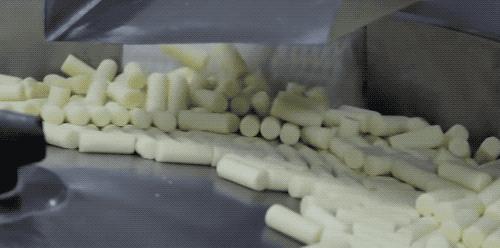 大白兔奶糖流水线包装,大白兔奶糖工厂流水线