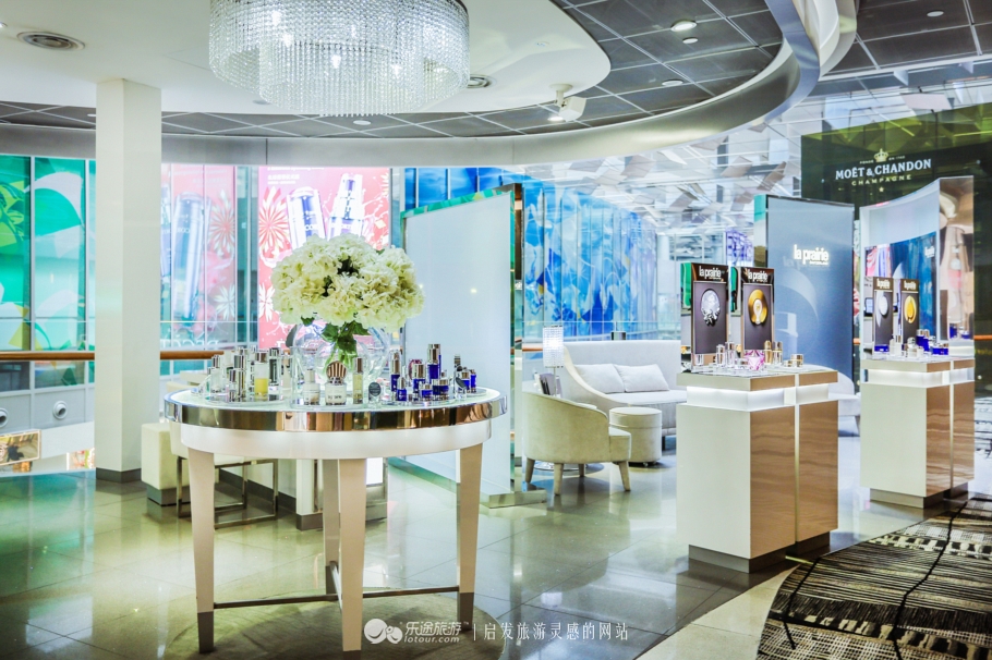 阿姆斯特丹机场lv免税店,机场免税店买lv