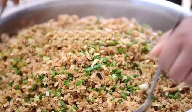 本周上新|番薯黄夹,贵妃芒,松茸金笋酱……一口吃掉一个春天!