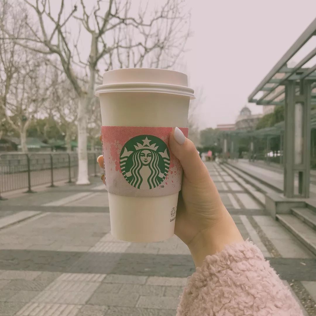 星巴克新品樱花初绽星冰乐大杯,星巴克春季限定樱花大杯