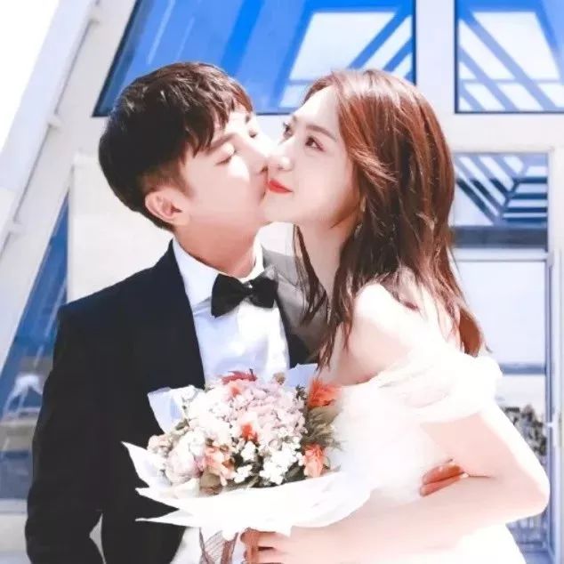 穿59块Zara就能捞到高富帅我竟然被这个拜金女圈粉了！