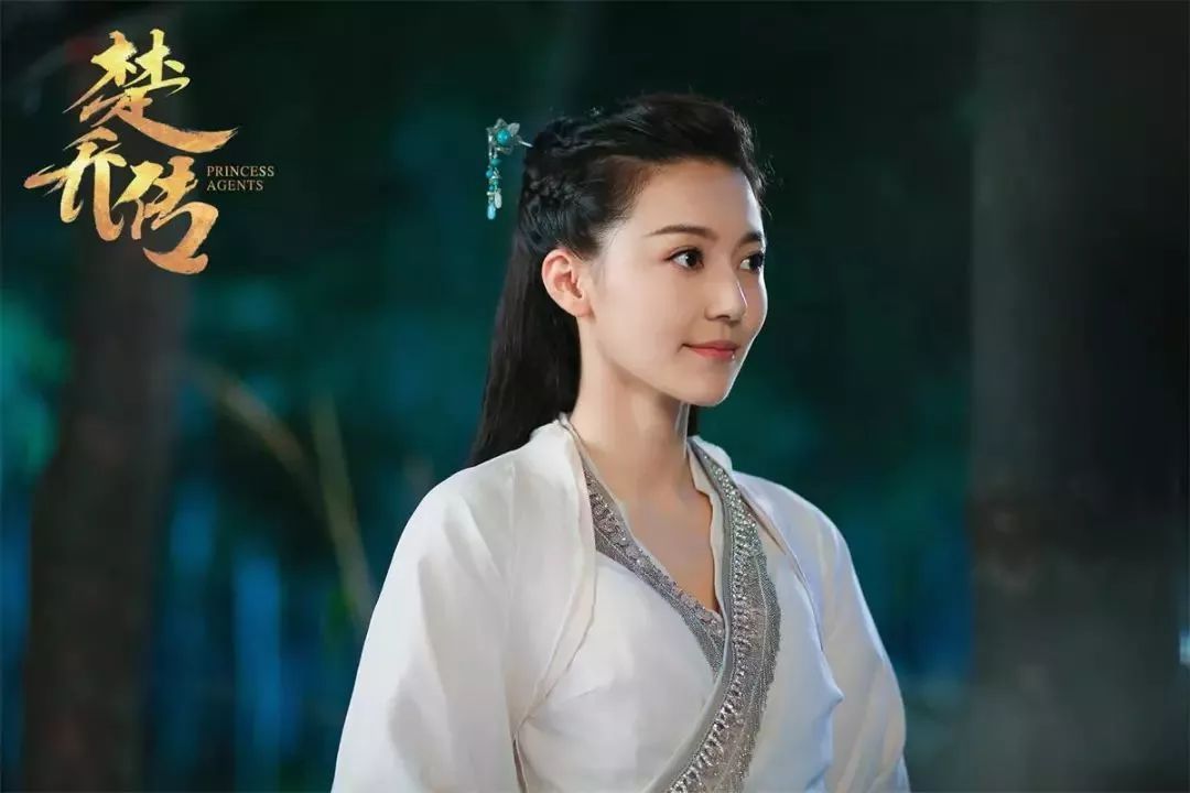 穿59块Zara就能捞到高富帅我竟然被这个拜金女圈粉了！