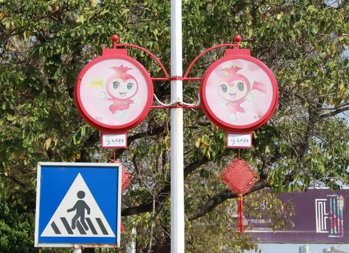 蒙自最热闹的步行街,蒙自最出名的街