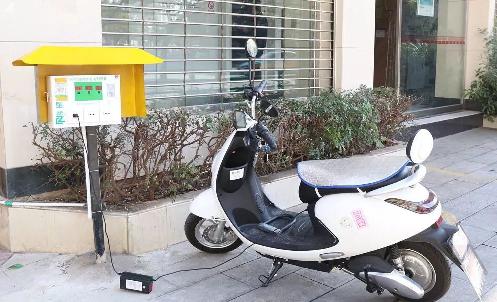 蒙自最热闹的步行街,蒙自最出名的街