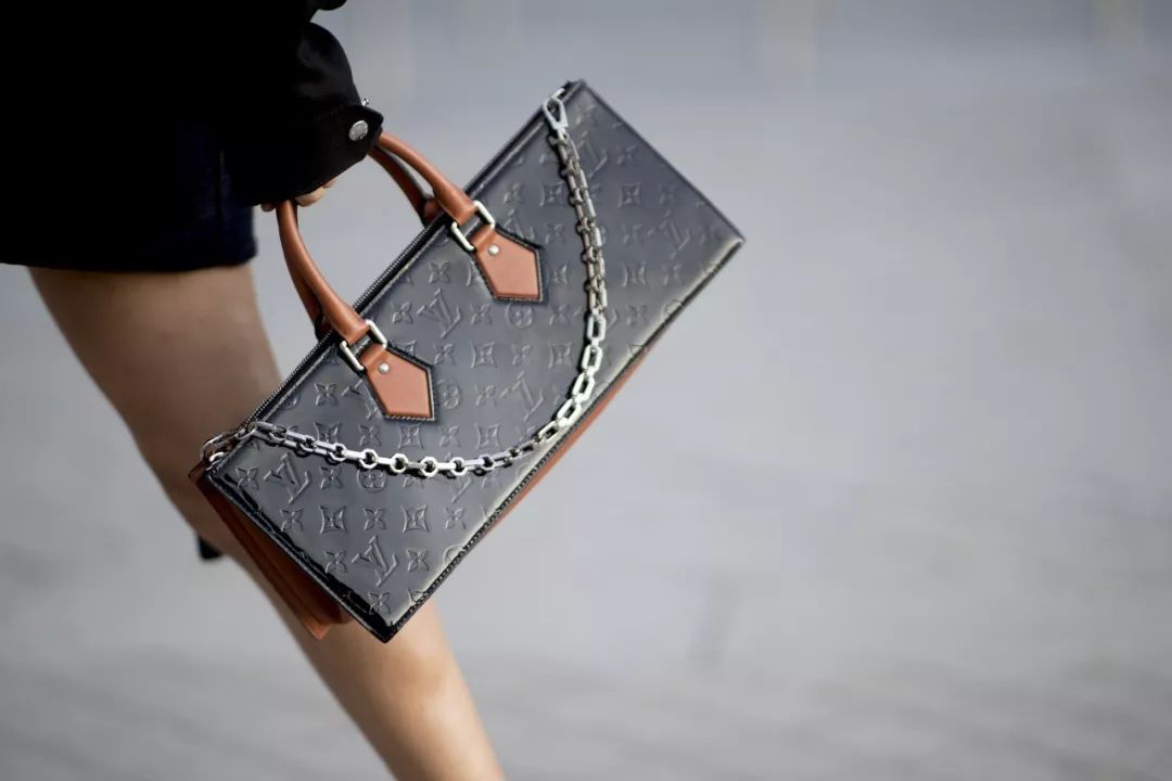 今年最流行的套装元素,最近的流行元素