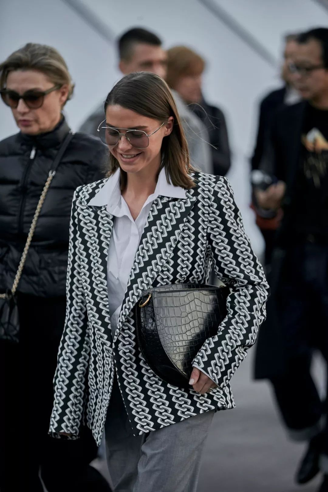 今年最流行的套装元素,最近的流行元素