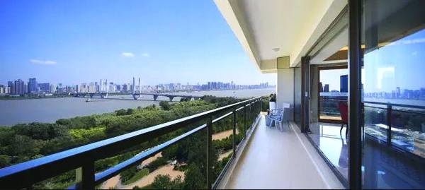 赵丽颖产后入住亿元别墅,再看看武汉有钱人都住哪