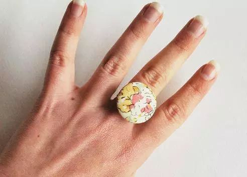 废旧纽扣可以怎样利用,废弃纽扣的利用