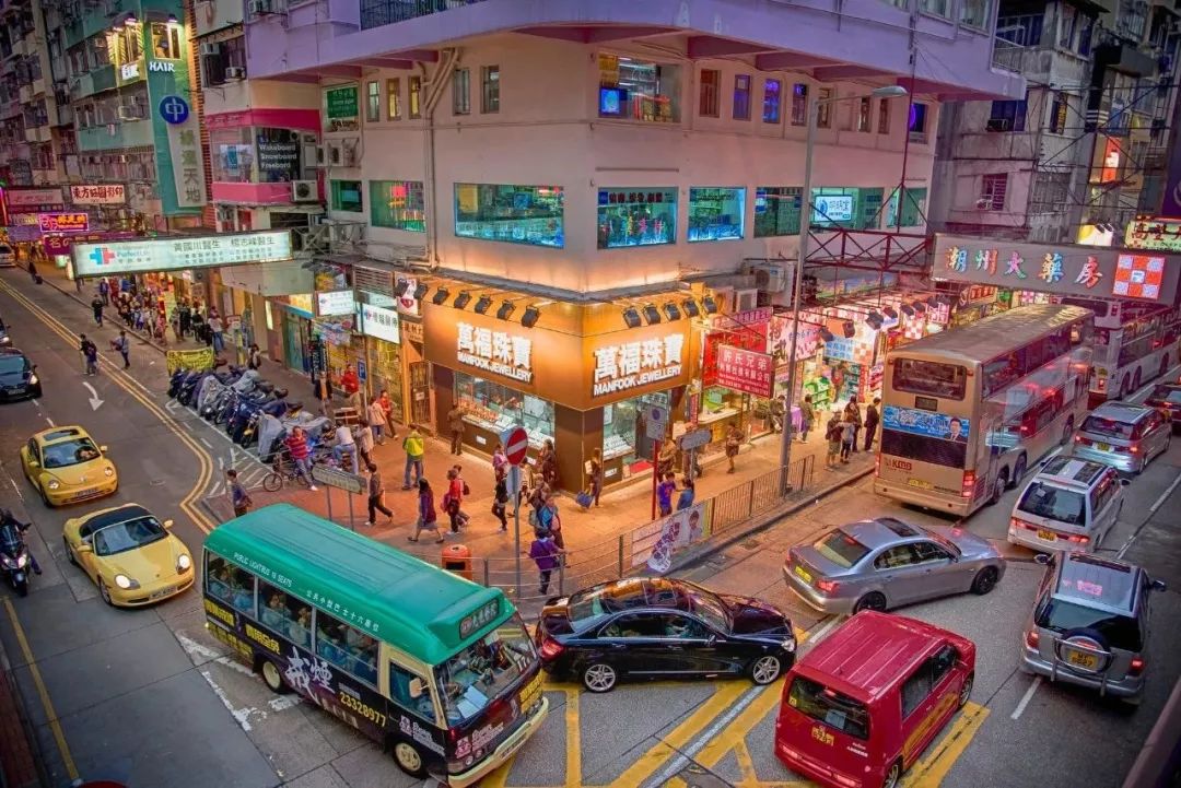 别去香港买鞋了!一条街都是假货,不少海南人中招!