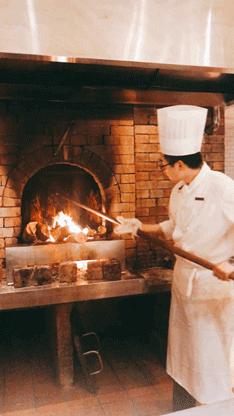 一向以“好吃”出名的凯悦，这次带我把人间三月的春天都吃进了嘴里