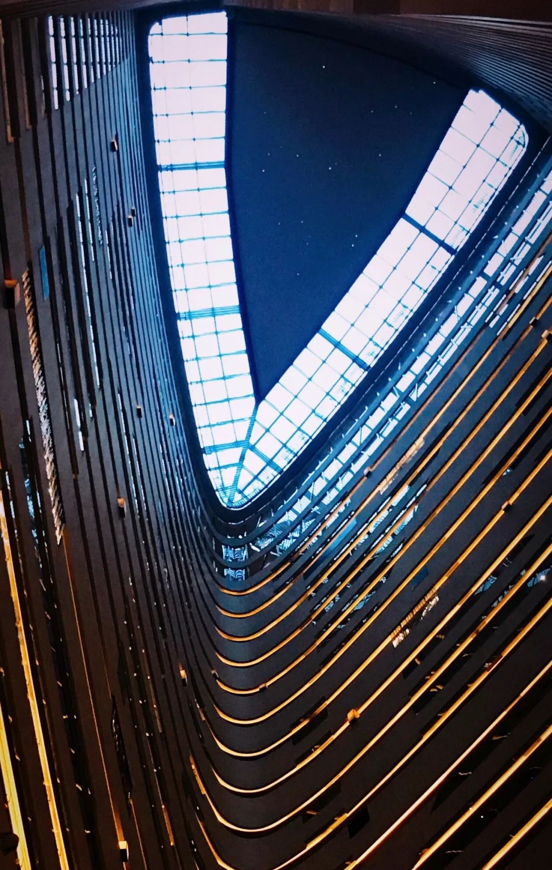 一向以“好吃”出名的凯悦，这次带我把人间三月的春天都吃进了嘴里