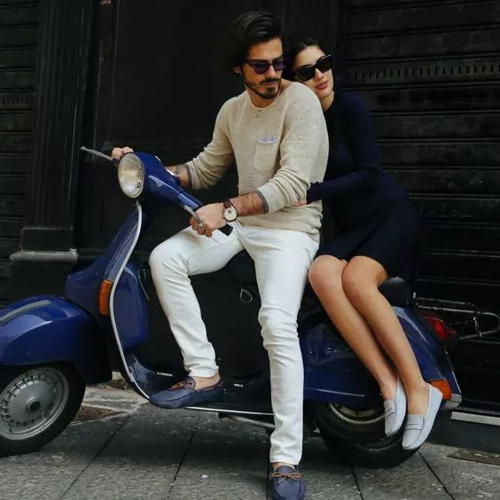 安妮海瑟薇、贾静雯、凯特王妃为什么都爱豆豆鞋？澳洲百年UGG，手工真皮、弹力软底超舒服，带娃、逛街，走哪都不累！