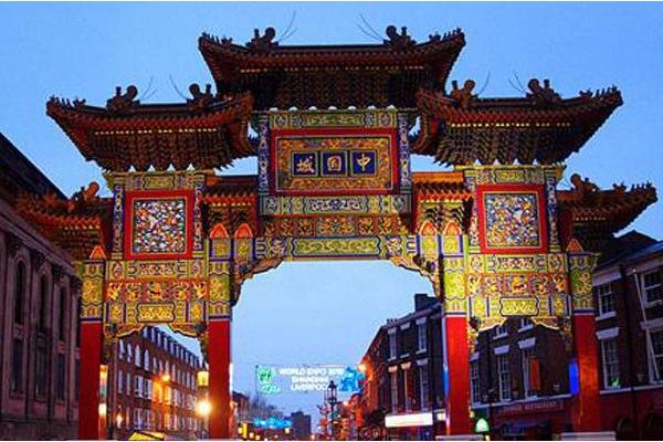 纽约唐人街的介绍英语不少于40词,纽约唐人街的简介30字