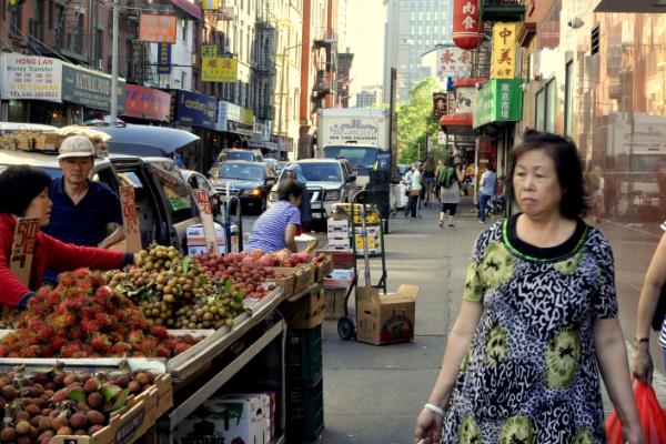 纽约唐人街的介绍英语不少于40词,纽约唐人街的简介30字