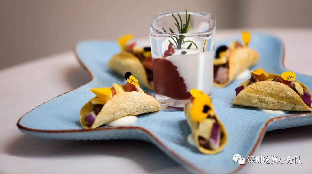 现出原形吧,这店的“小*子骗**”们