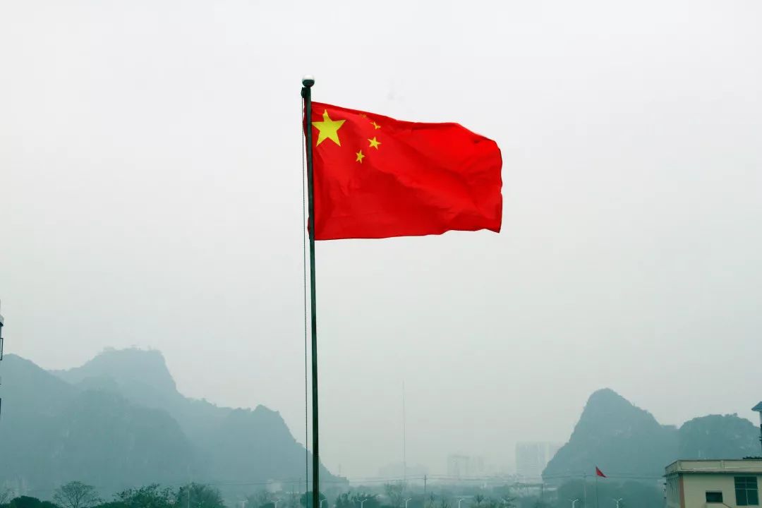 校园里的超燃时刻,校园毕业唱歌快闪惊艳全场