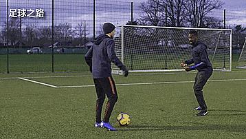 足球教学10个过人的小技巧,足球教学训练守门员射门