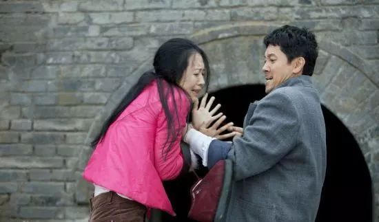 姚晨哭着谈中年视频,姚晨40不惑成困惑