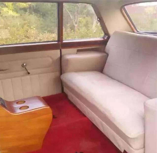 42年前老红旗,古典设计的雍容华贵,有人出800万,大爷硬是不卖