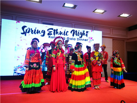 这波奖励靠谱！马来西亚一公司带700名员工游昆明