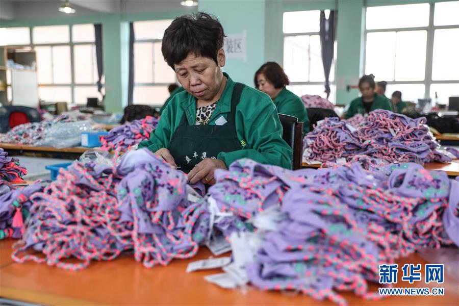 从千年古城到国际泳装之都——看辽宁葫芦岛如何“七彩转身”