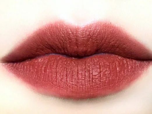 李佳琦到底用“OMG”骗了多少人的钱？！！