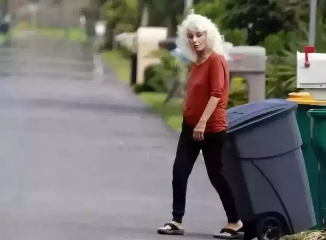 人生最不该挥霍的三样东西图片,人这一辈子最不该挥霍的三样东西