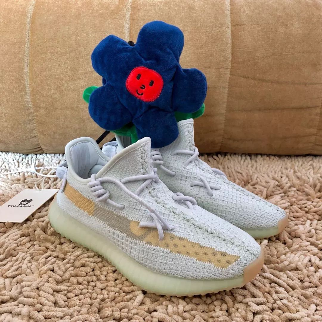 椰子鞋350v2七彩,椰子鞋350纯白二代街拍