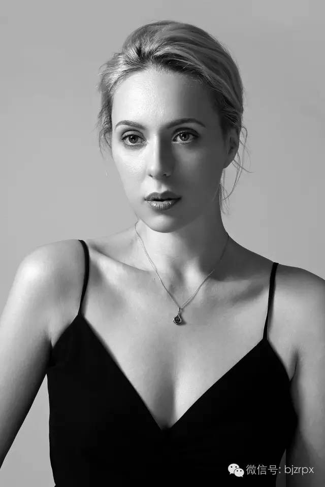 摄影化妆师学校毕业推荐,化妆摄影师培训学院