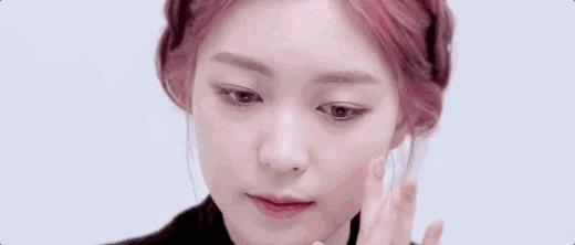 吴昕朴敏英作证:带妆的女孩,男神都不乐意抱