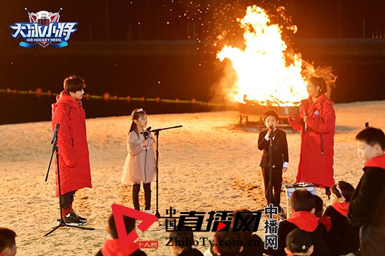 大冰小将易烊千玺沈阳,大冰小将易烊千玺老鹰抓小鸡