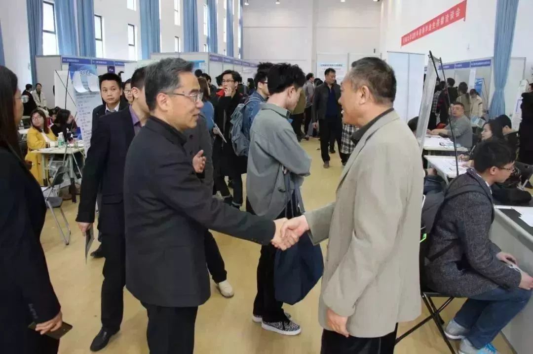 河海大学2019迎新生晚会直播,河海大学专场招聘会