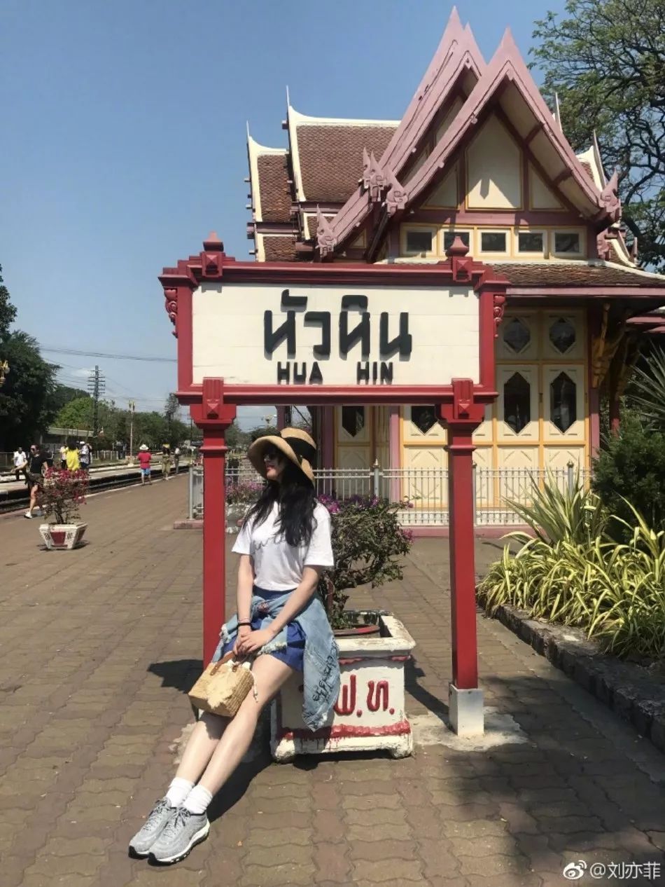 刘亦菲宋茜lv,刘亦菲宋茜哪个是lv全球代言人