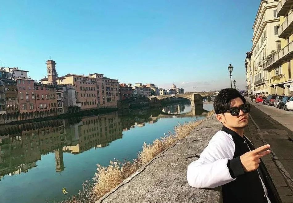 刘亦菲宋茜lv,刘亦菲宋茜哪个是lv全球代言人