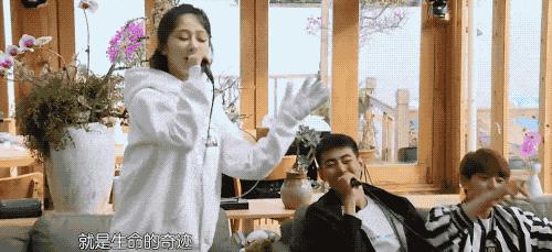 杨紫跟张一山照,杨紫和张一山比较亲密的照片