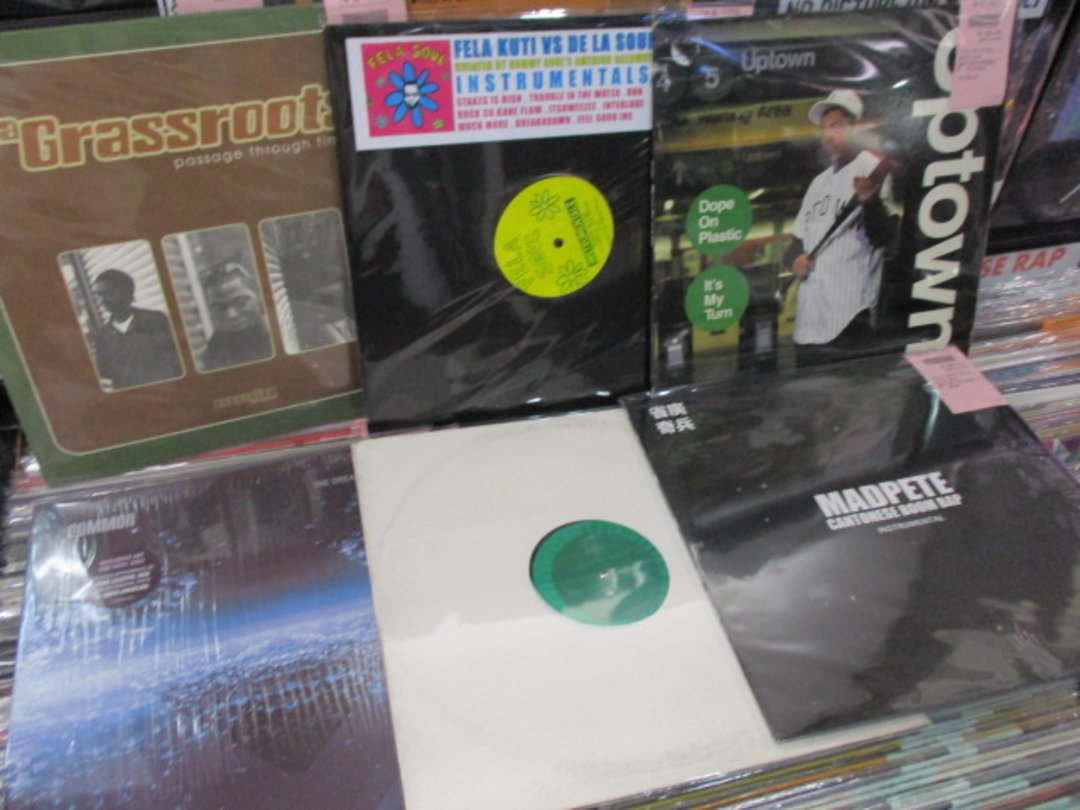 他们探索并推广关于黑胶的一切，想把自己的爱好变成别人的日常|了不起的小工作室