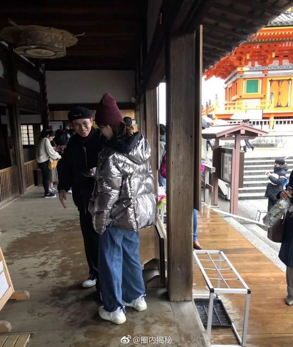 杨紫跟张一山照,杨紫和张一山比较亲密的照片