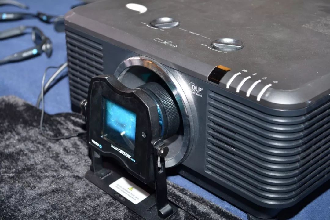 vivitek丽讯hp2151f报价,vivitek丽讯10000流明投影