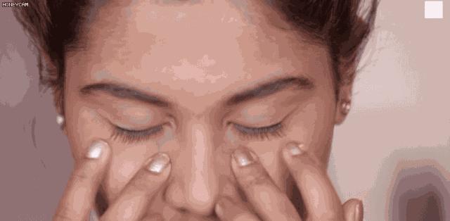 50年皱纹有救啦用它专抹深皱纹,在家就能改善皱纹的神器来了