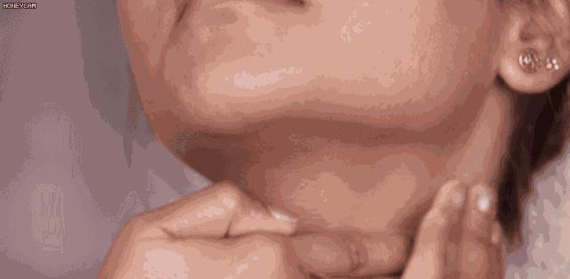 50年皱纹有救啦用它专抹深皱纹,在家就能改善皱纹的神器来了