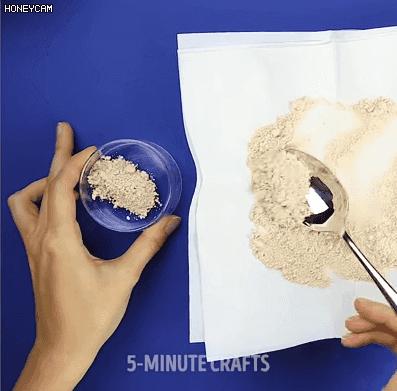 50年皱纹有救啦用它专抹深皱纹,在家就能改善皱纹的神器来了