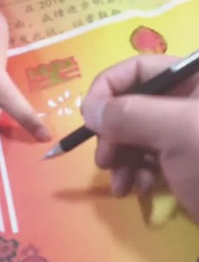 90后的童年回忆零食小卖部,90后的童年回忆小卖部抽大宝剑