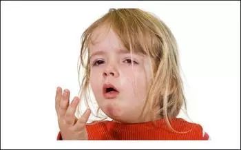 宝宝咳嗽特别严重并有呼噜声,夜间咳嗽厉害咳声有回声反反复复