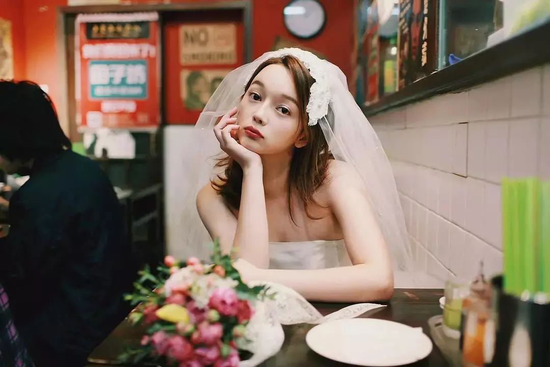 简单好看的婚纱画法,婚纱照风格搭配推荐