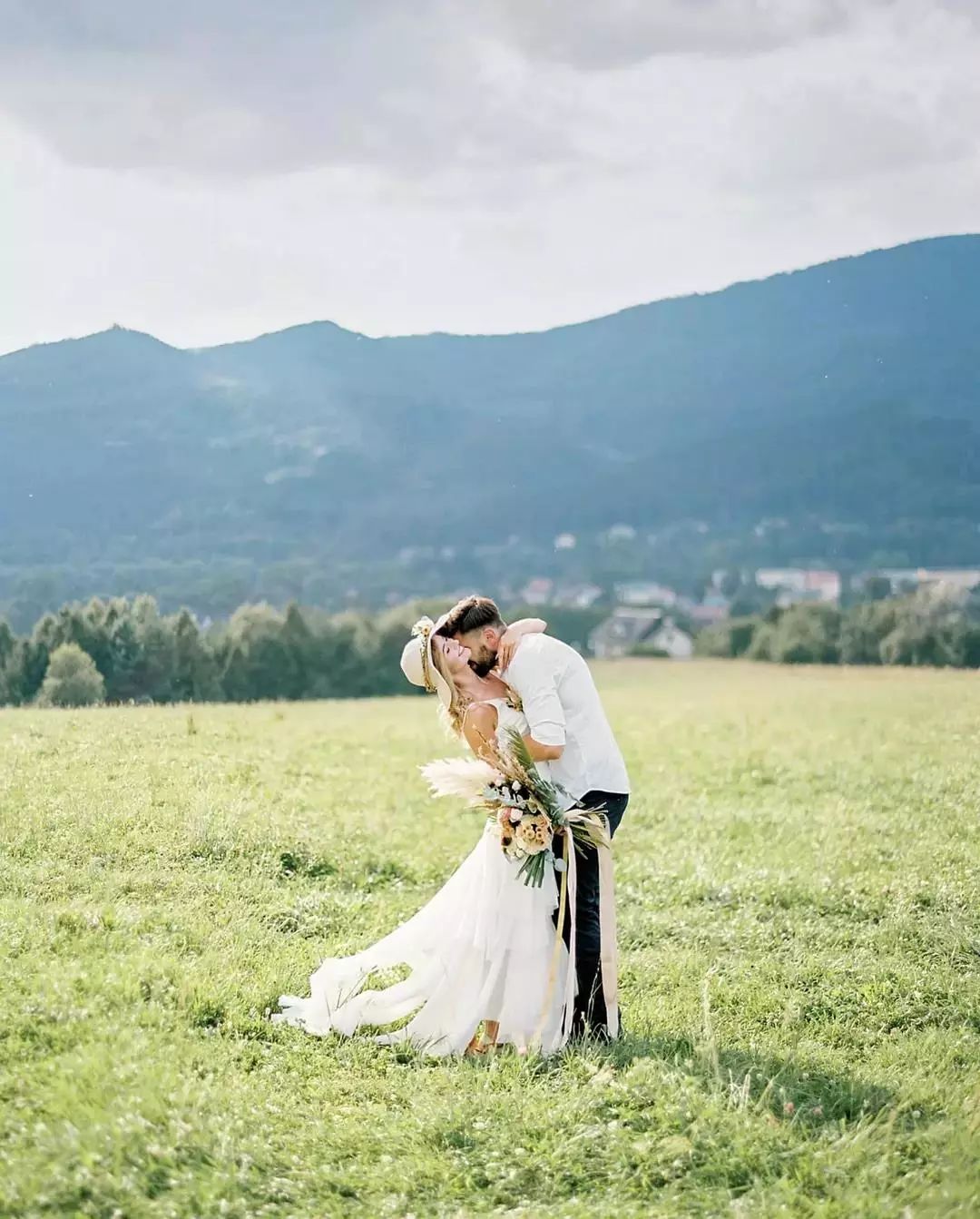 简单好看的婚纱画法,婚纱照风格搭配推荐