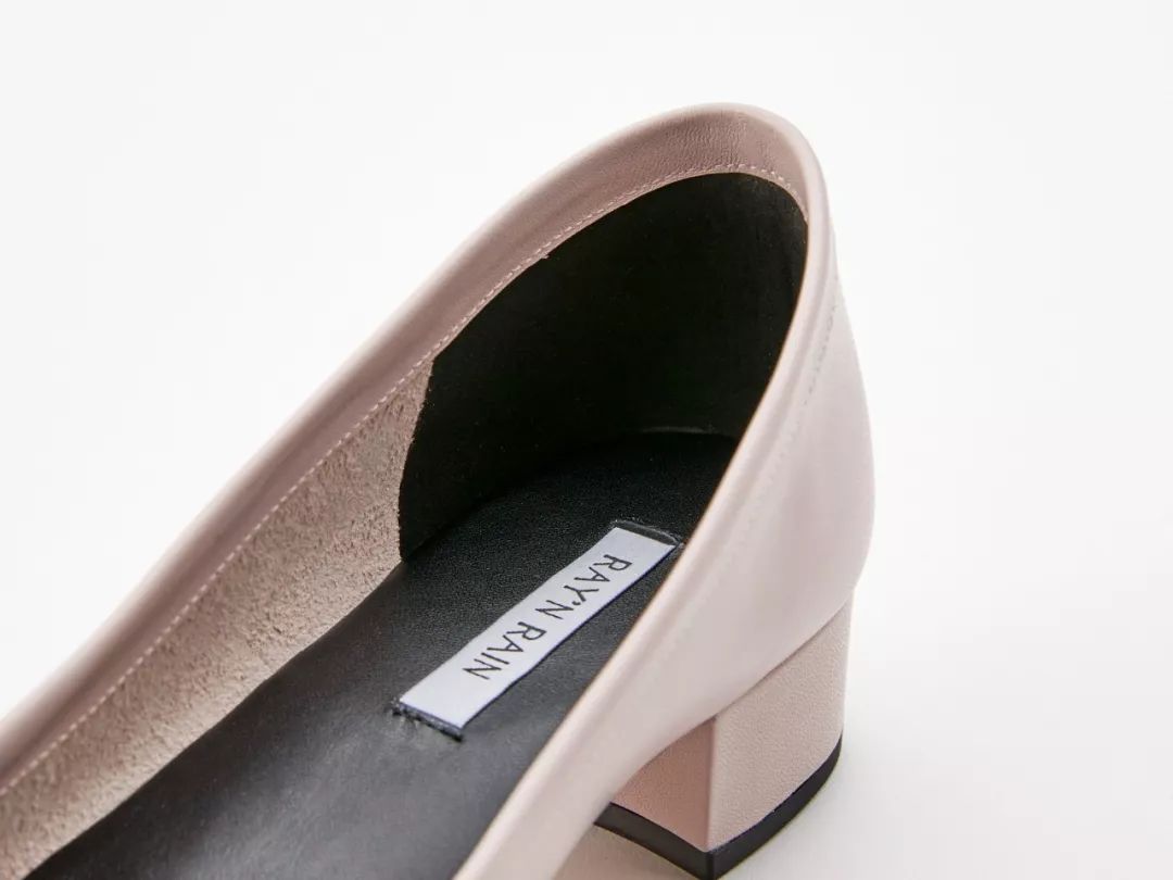 天呐，这个鞋子好舒服！