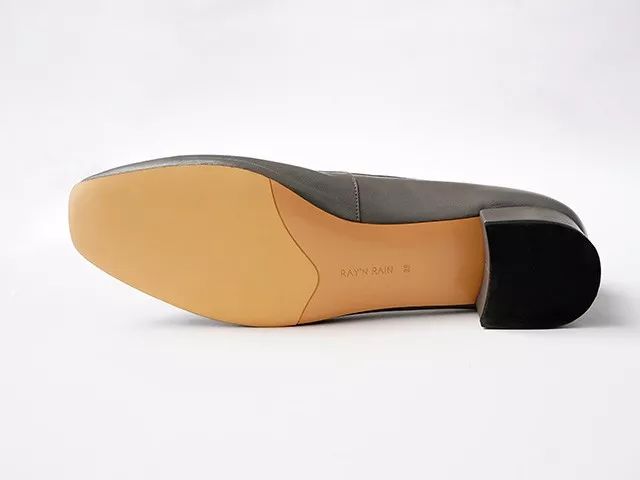 天呐，这个鞋子好舒服！