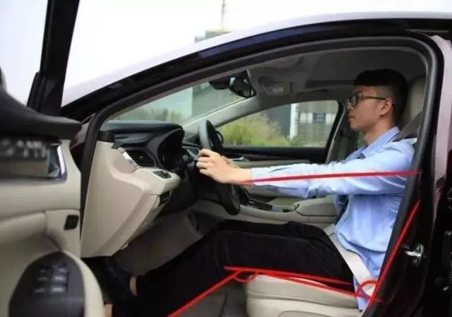 老司机刹车的几种方法,老司机正确的踩刹车步骤