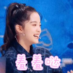 春夏必买的十大鞋,开春穿上这三款帆布鞋潮酷又有型