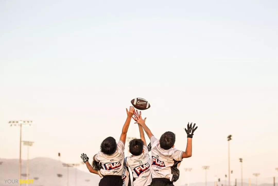 春风满眼尽是春色,纵目天涯浅黛春山的意思是什么